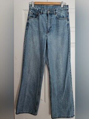 Cute Dr. Denim Light Blue Wide-Leg Jeans. Great Condition